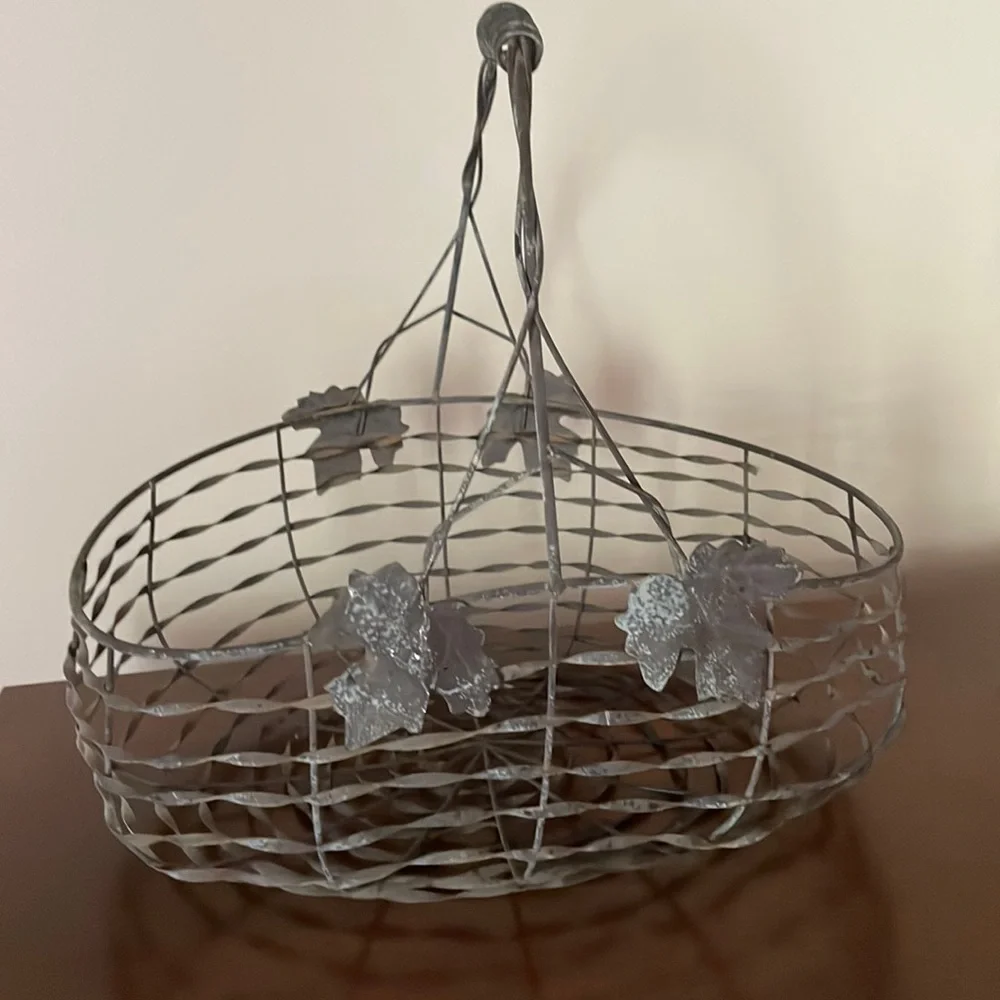 Vintage Wire Rustic Harvest Basket 12 inches